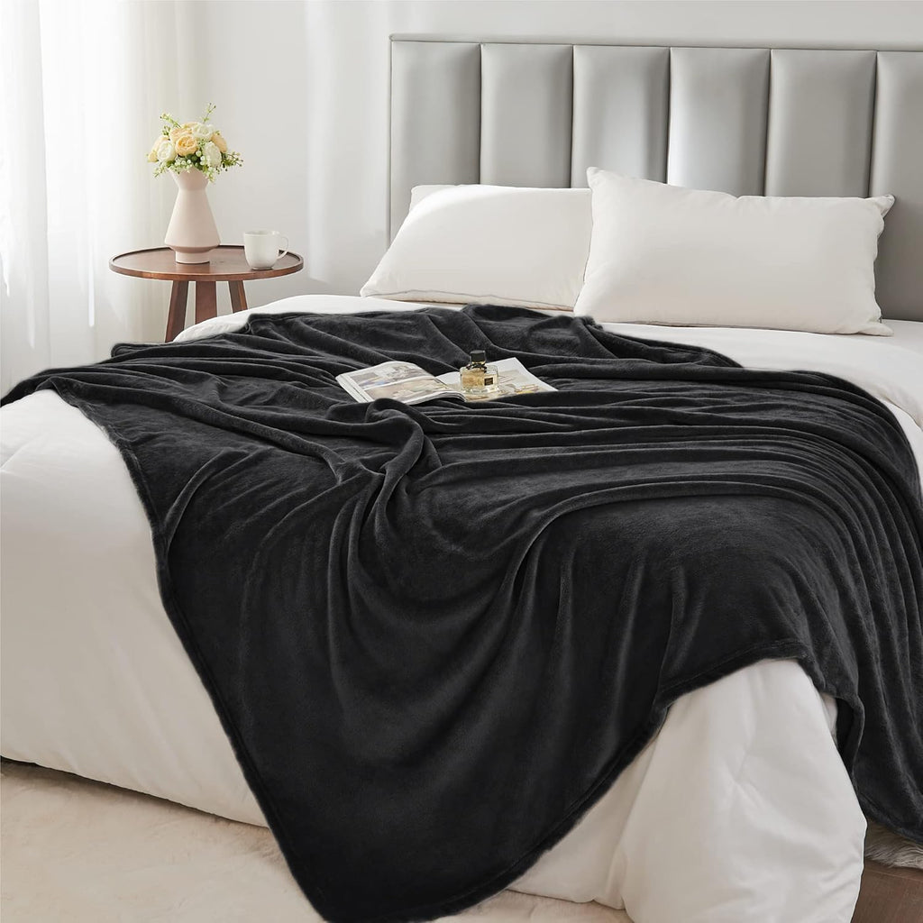 R0BTECH Fleece Blanket Black Throw Blankets for Couch & Bed, Luxury Plush Cozy Fuzzy Blanket 50x60 inches, Super Soft Warm Lightweight Throw Blanket for Travel Camping