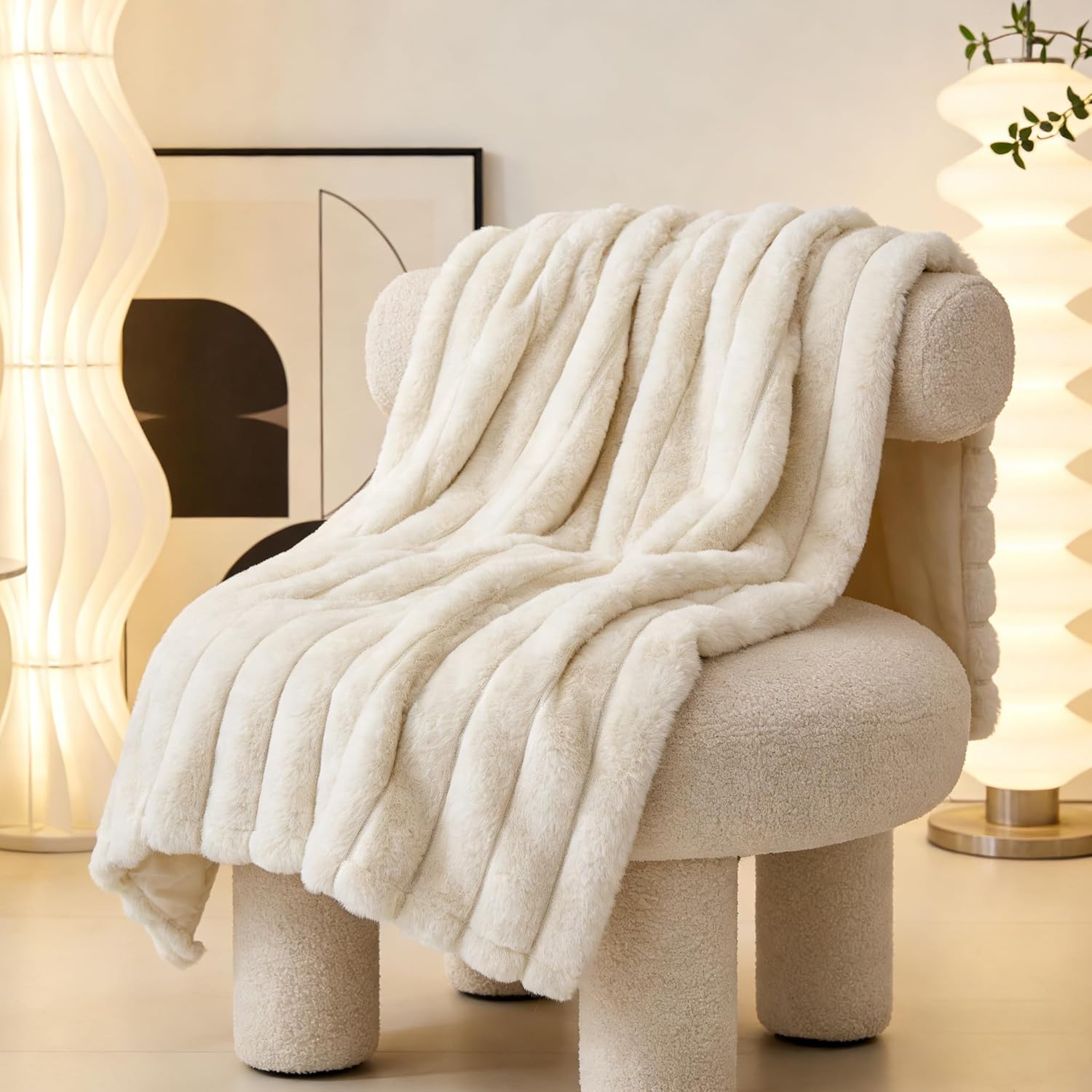 R0BTECH Waterproof Pet Blanket for Large Dogs & Cats - Reversible Calming Plush, Washable Furniture Cover for Couch, Bed, Car Seat, Blocks Leaks, Stains & Pet Fur (Cream, 30"x40")